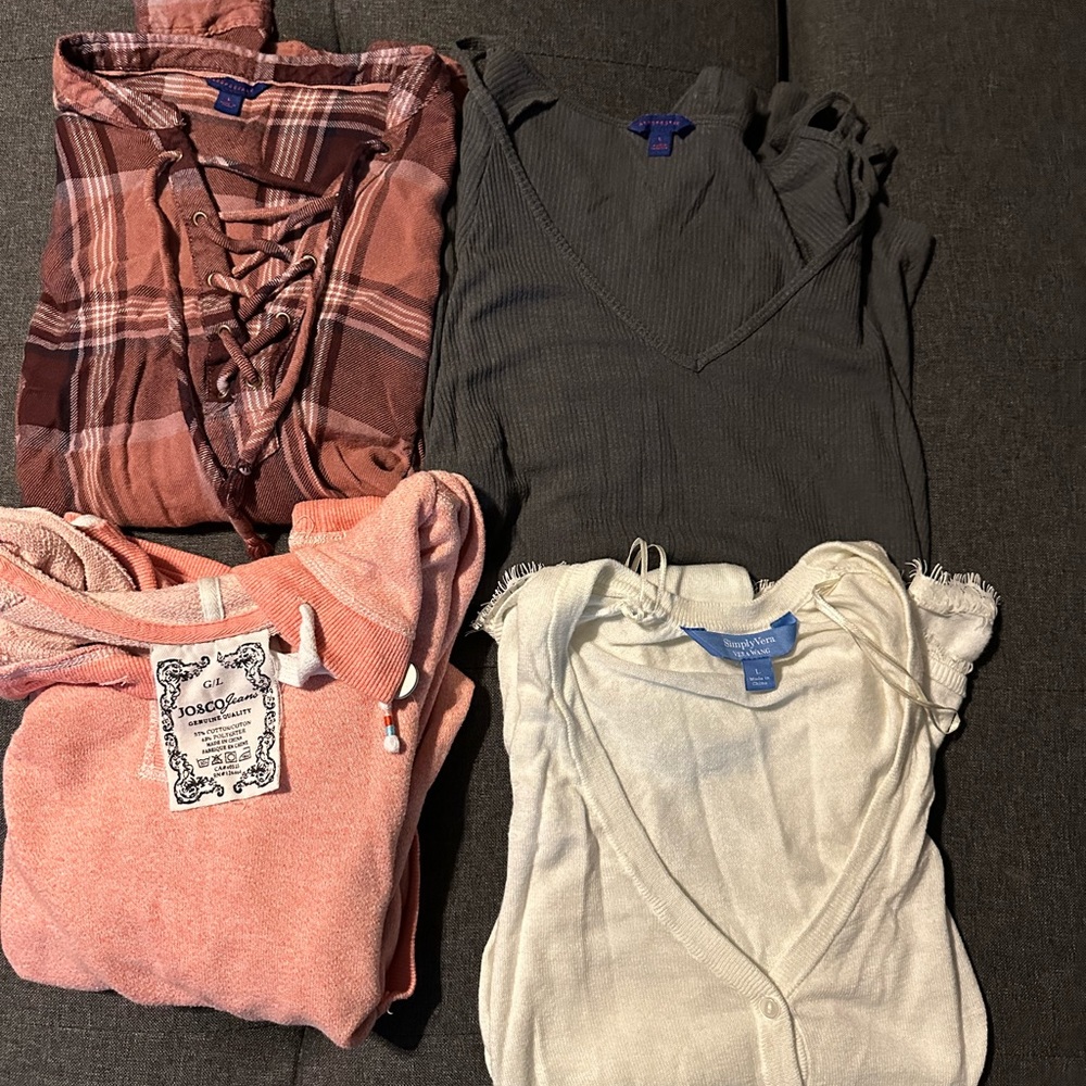 Lot of 4 long sleeve shirts size large